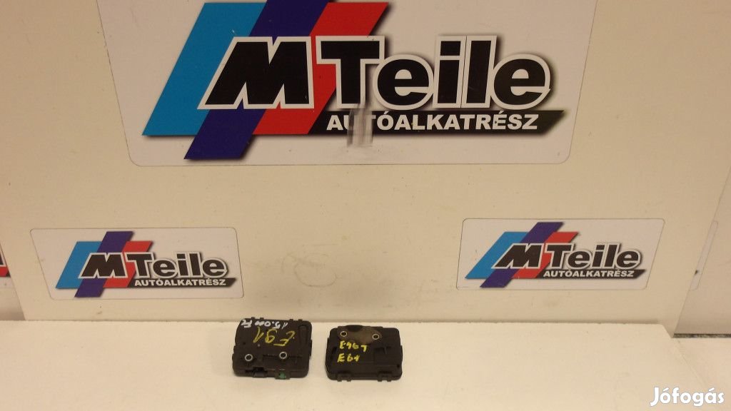 [GYÁRI BONTOTT] BMW CSOMAGTÉRAJTÓ ÜVEG ZÁR E46/E91/E61 TOURING 821884